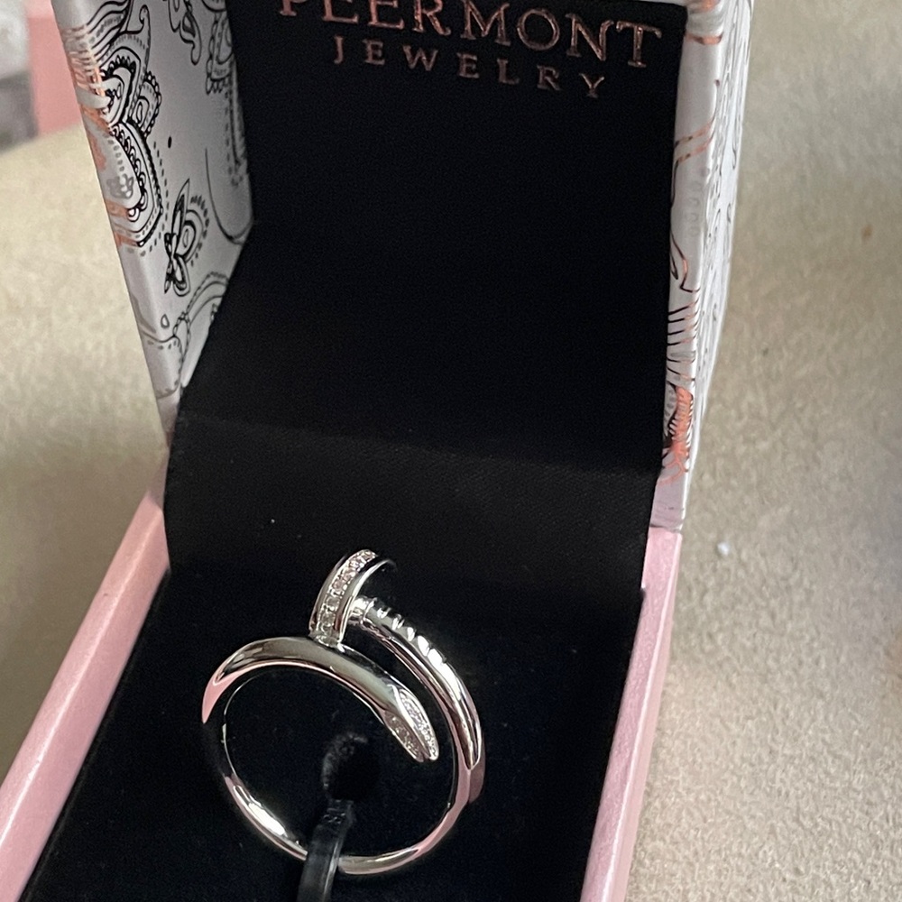 Peermont Rhodium Plated CZ crystal Nail Ring, NWOT. Size 9 - Picture 6 of 16